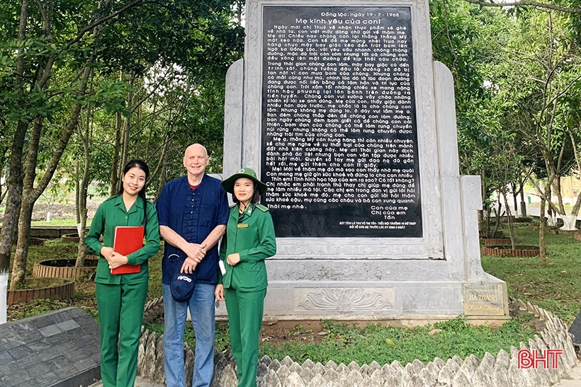 Cảm xúc đặc biệt của một du khách Mỹ khi đến thăm Ngã ba Đồng Lộc
